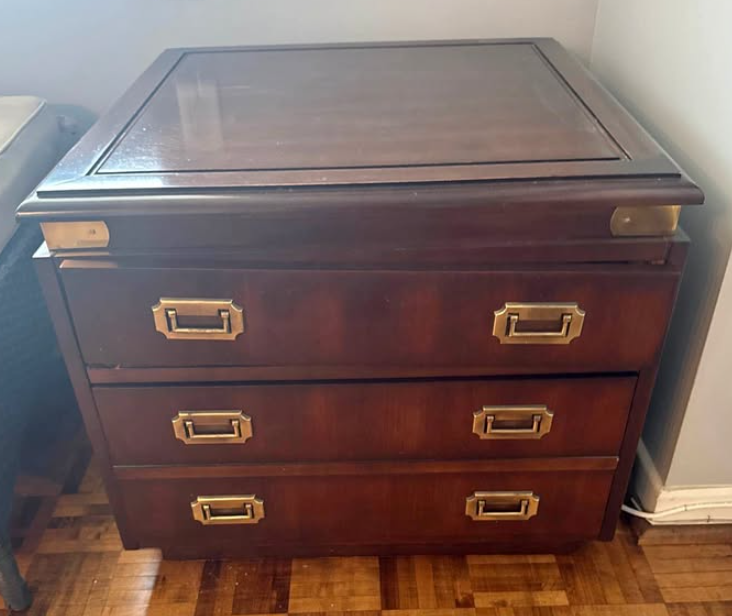 https://www.facebook.com/marketplace/item/930254036288049/