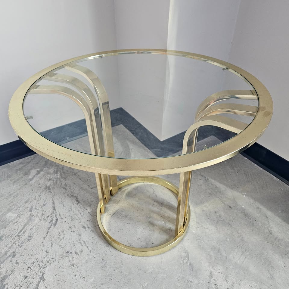 https://www.facebook.com/marketplace/item/26356791163985005/
