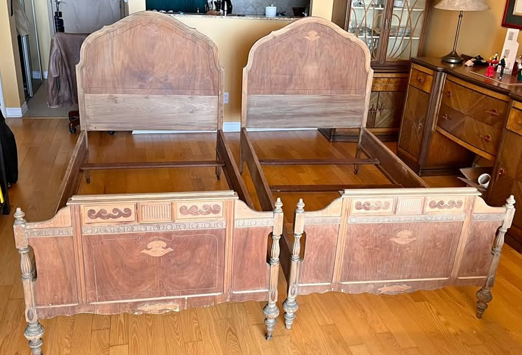 https://www.facebook.com/marketplace/item/1249533477392844/