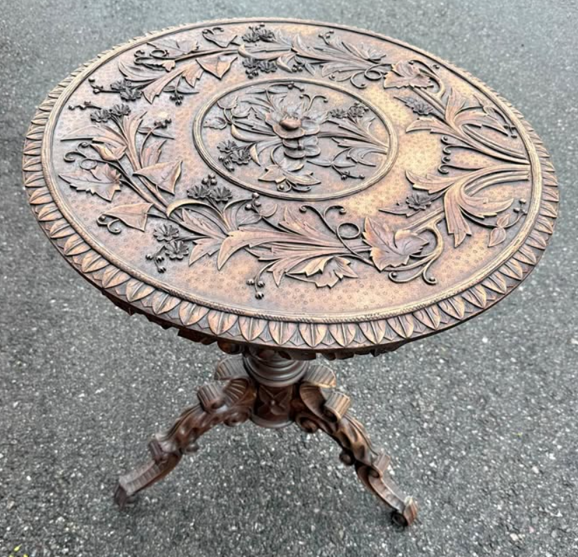 https://www.facebook.com/marketplace/item/2289614351860644/
