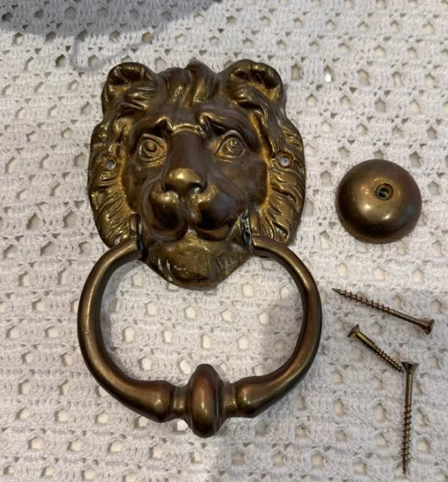 https://www.facebook.com/marketplace/item/1607964030510369/