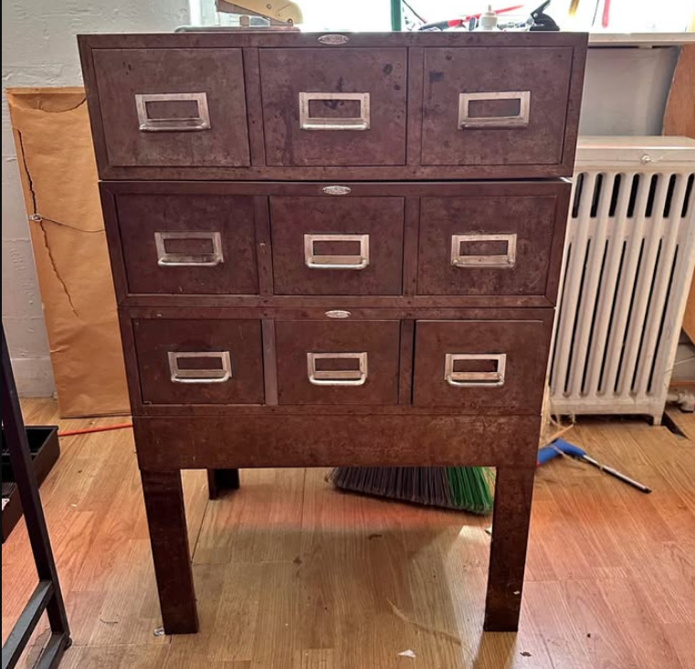 https://www.facebook.com/marketplace/item/1614834490650648/