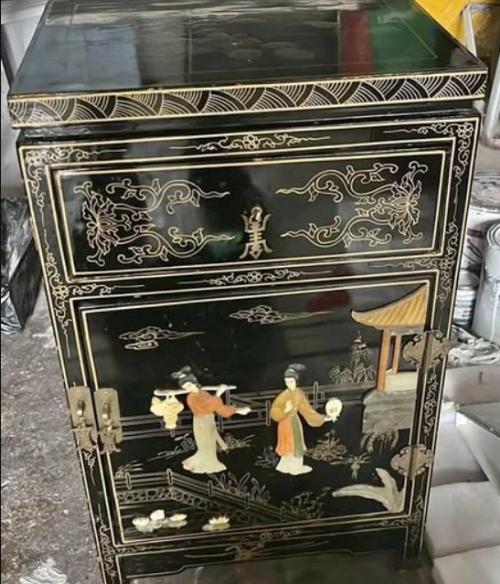 https://www.facebook.com/marketplace/item/839582925309997/