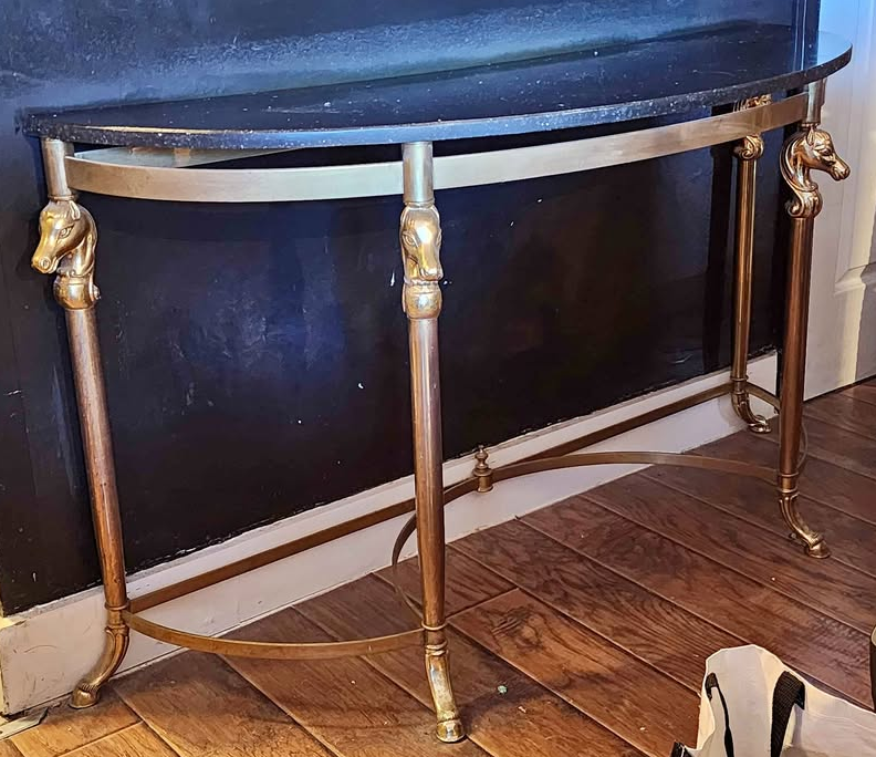 https://www.facebook.com/marketplace/item/1767288624233433/