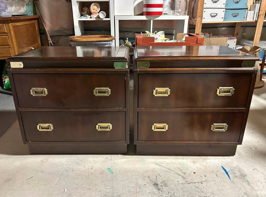 https://www.facebook.com/marketplace/item/1307120514937931/