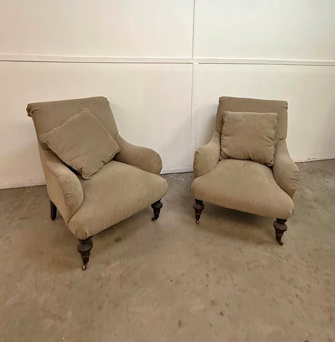 https://www.facebook.com/marketplace/item/2331125637296197/