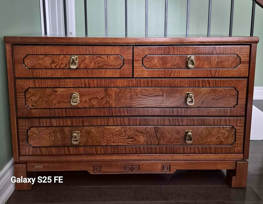 https://www.facebook.com/marketplace/item/4418878581670275/