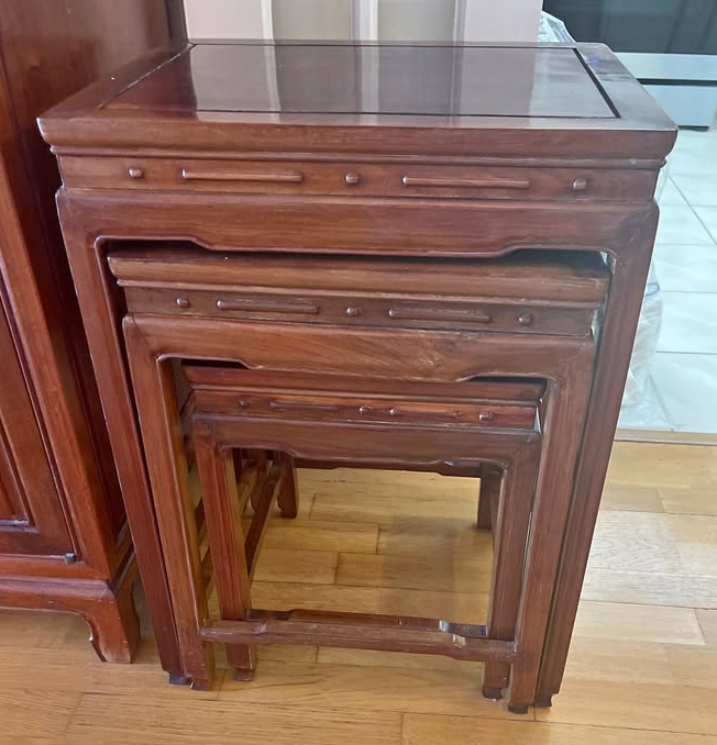 https://www.facebook.com/marketplace/item/1020621160555200/