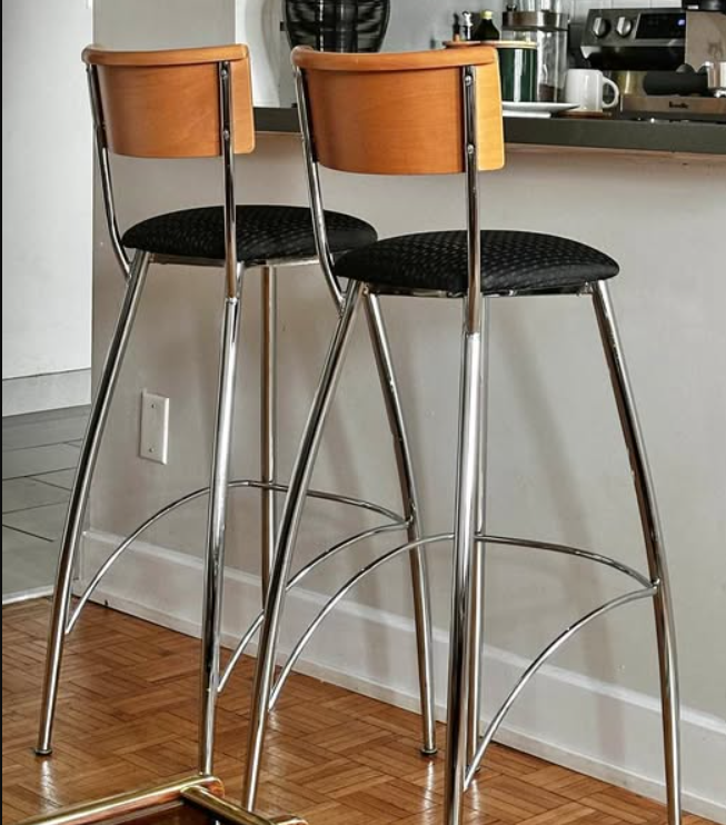 https://www.facebook.com/marketplace/item/1343831624611118/
