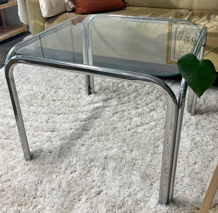 https://www.facebook.com/marketplace/item/1734658281083654/