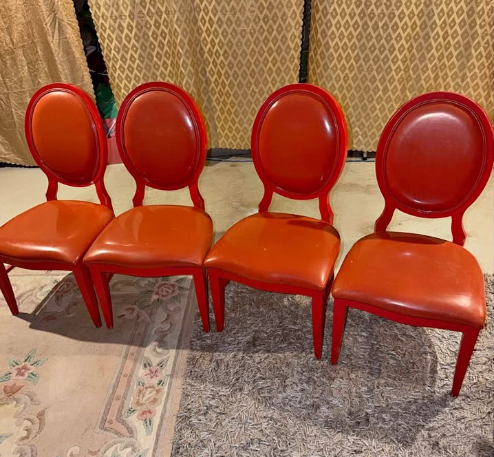 https://www.facebook.com/marketplace/item/1531384165407730/