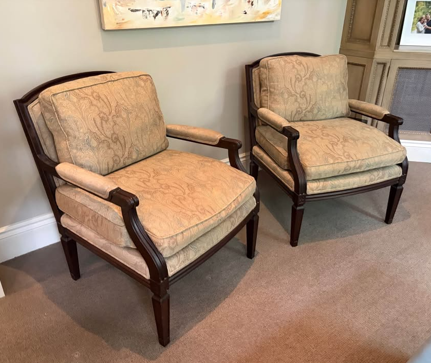 https://www.facebook.com/marketplace/item/27734267689587383/