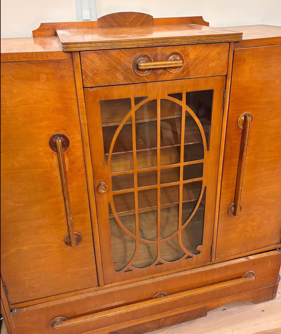 https://www.facebook.com/marketplace/item/1058953953504899/