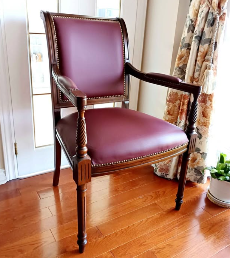 https://www.facebook.com/marketplace/item/1719069685980265/