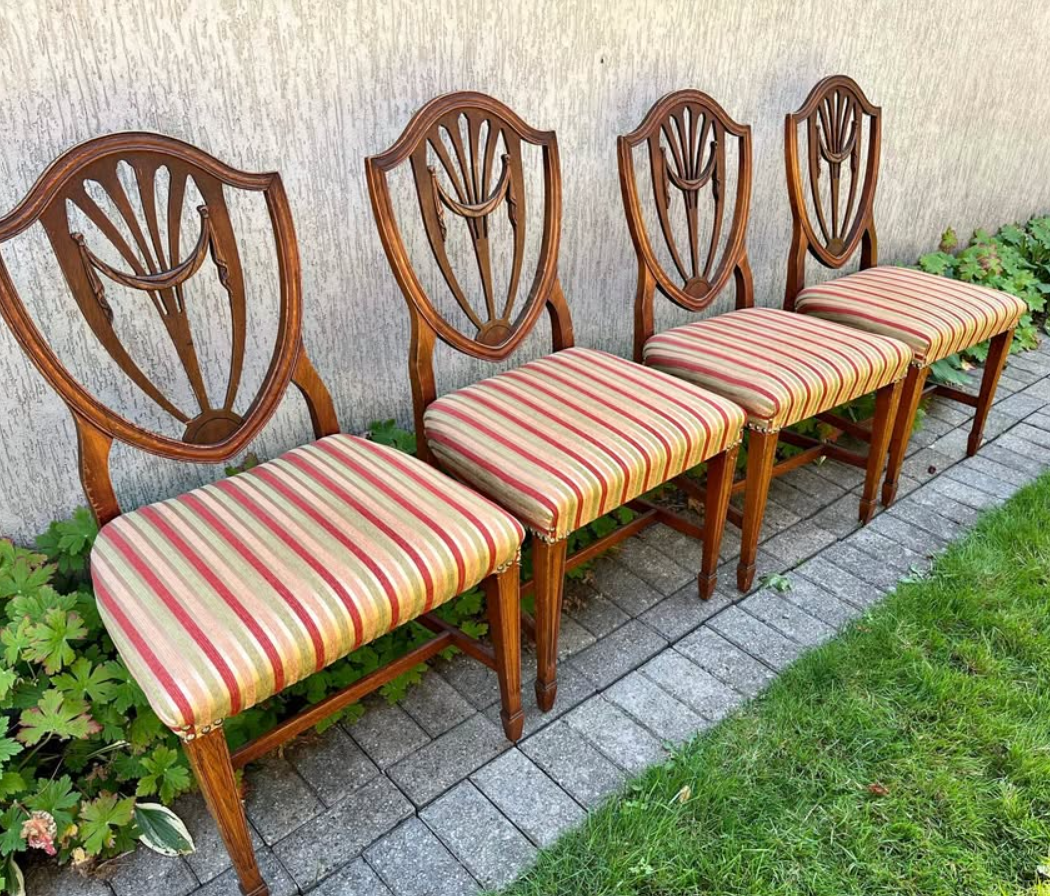 https://www.facebook.com/marketplace/item/1038180745861602/